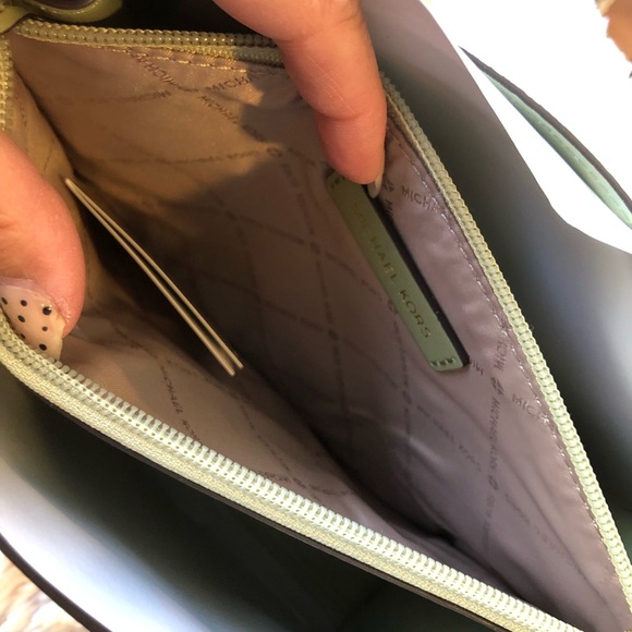 Michael Kors Center Stripe Maple Small Satchel. Bright Limeade. NWT. - Picture 4 of 12